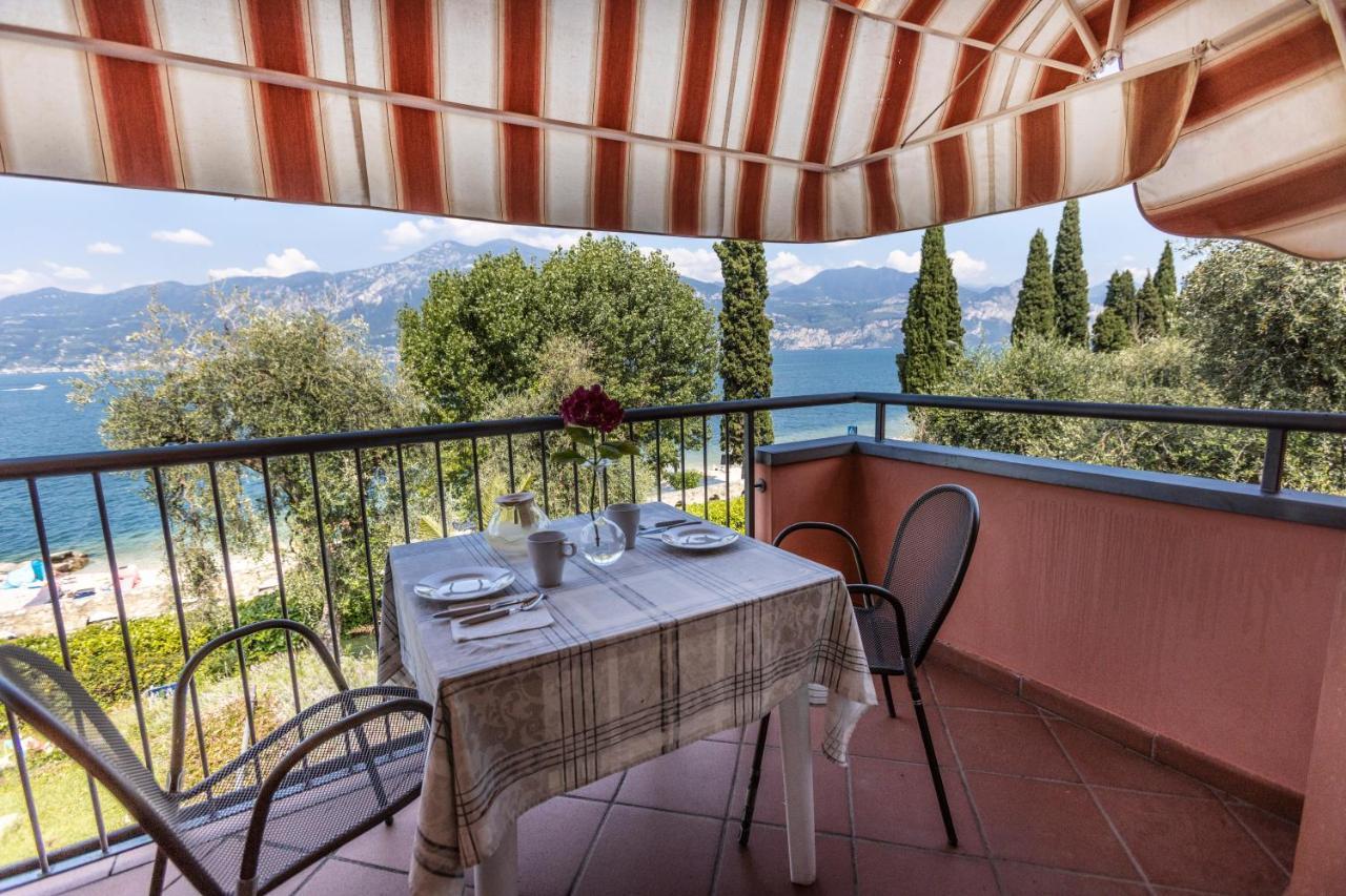Residence Villa Al Lido Brenzone sul Garda Exteriör bild