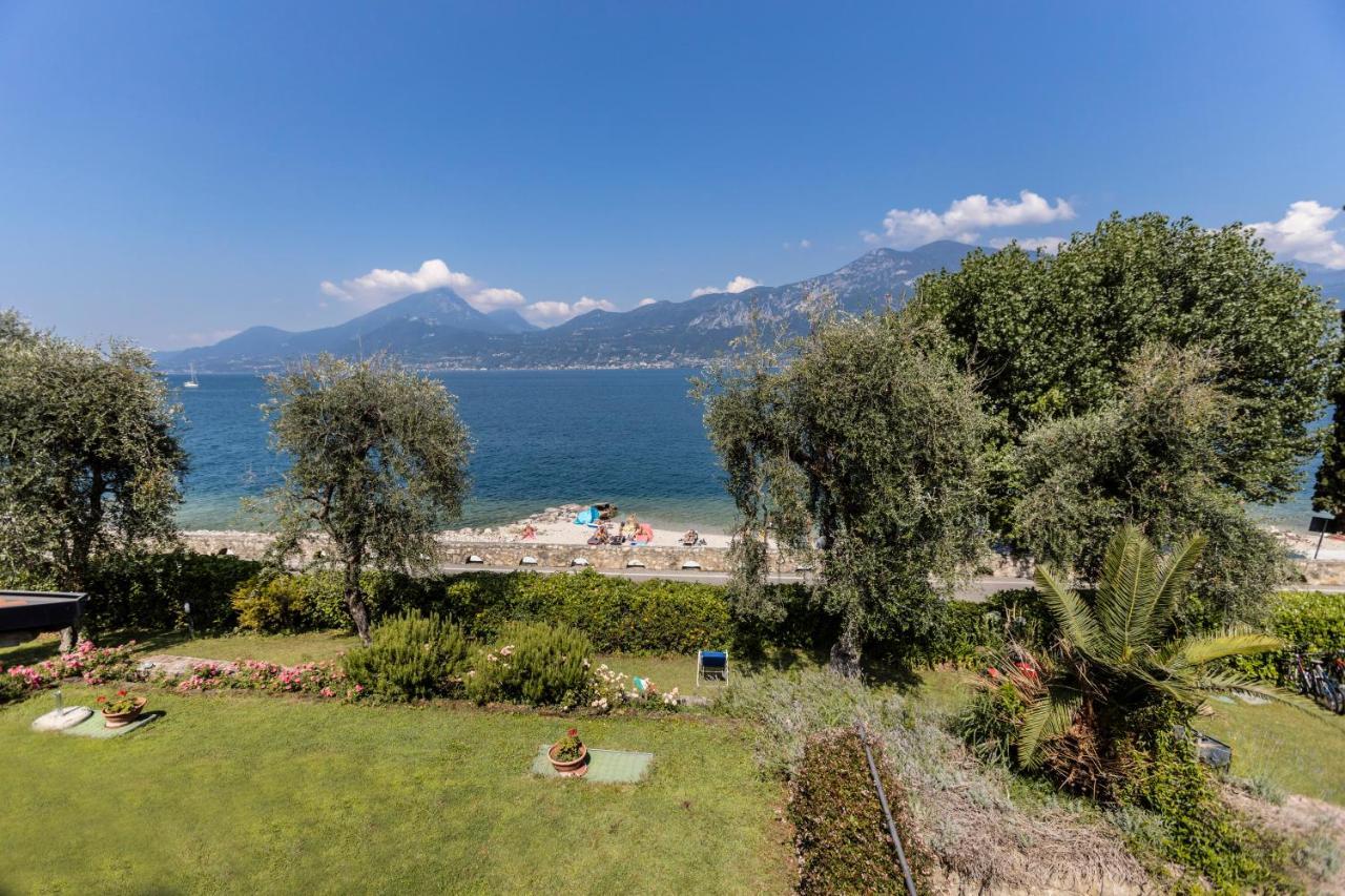 Residence Villa Al Lido Brenzone sul Garda Exteriör bild