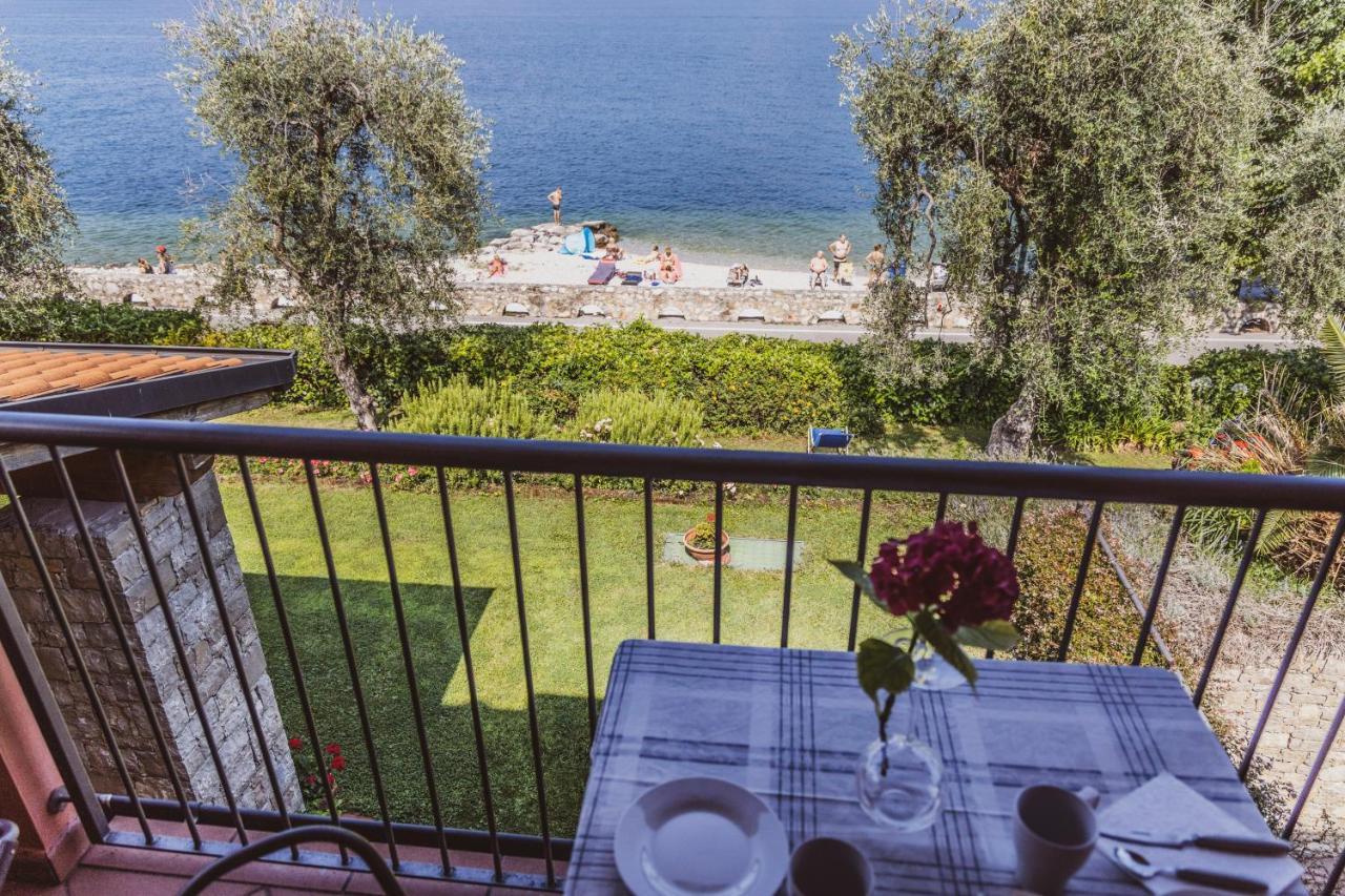 Residence Villa Al Lido Brenzone sul Garda Exteriör bild