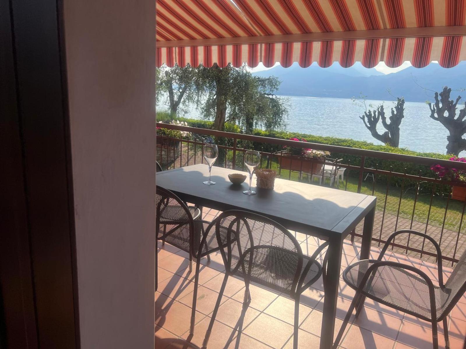Residence Villa Al Lido Brenzone sul Garda Exteriör bild