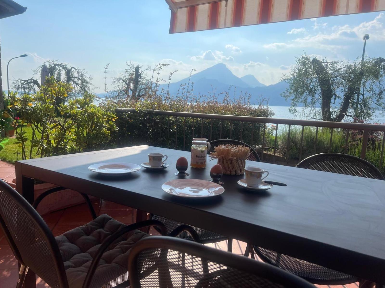 Residence Villa Al Lido Brenzone sul Garda Exteriör bild