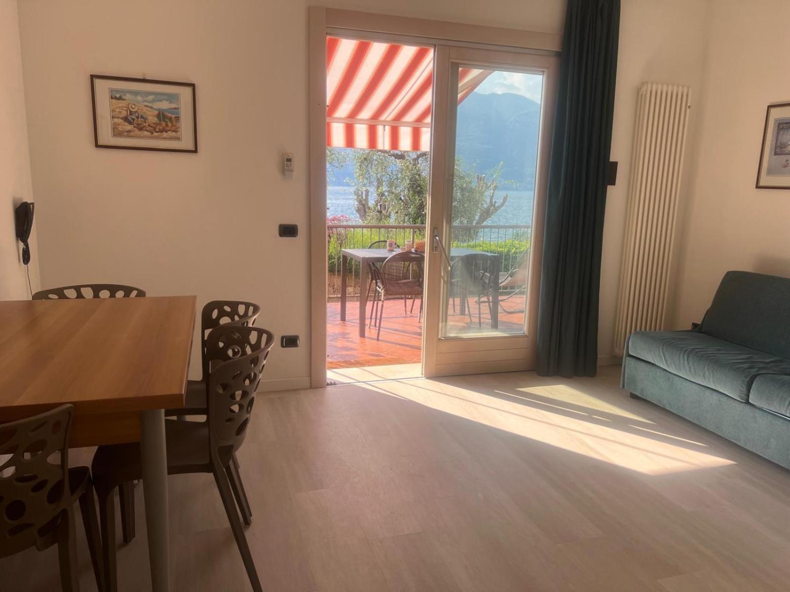Residence Villa Al Lido Brenzone sul Garda Exteriör bild