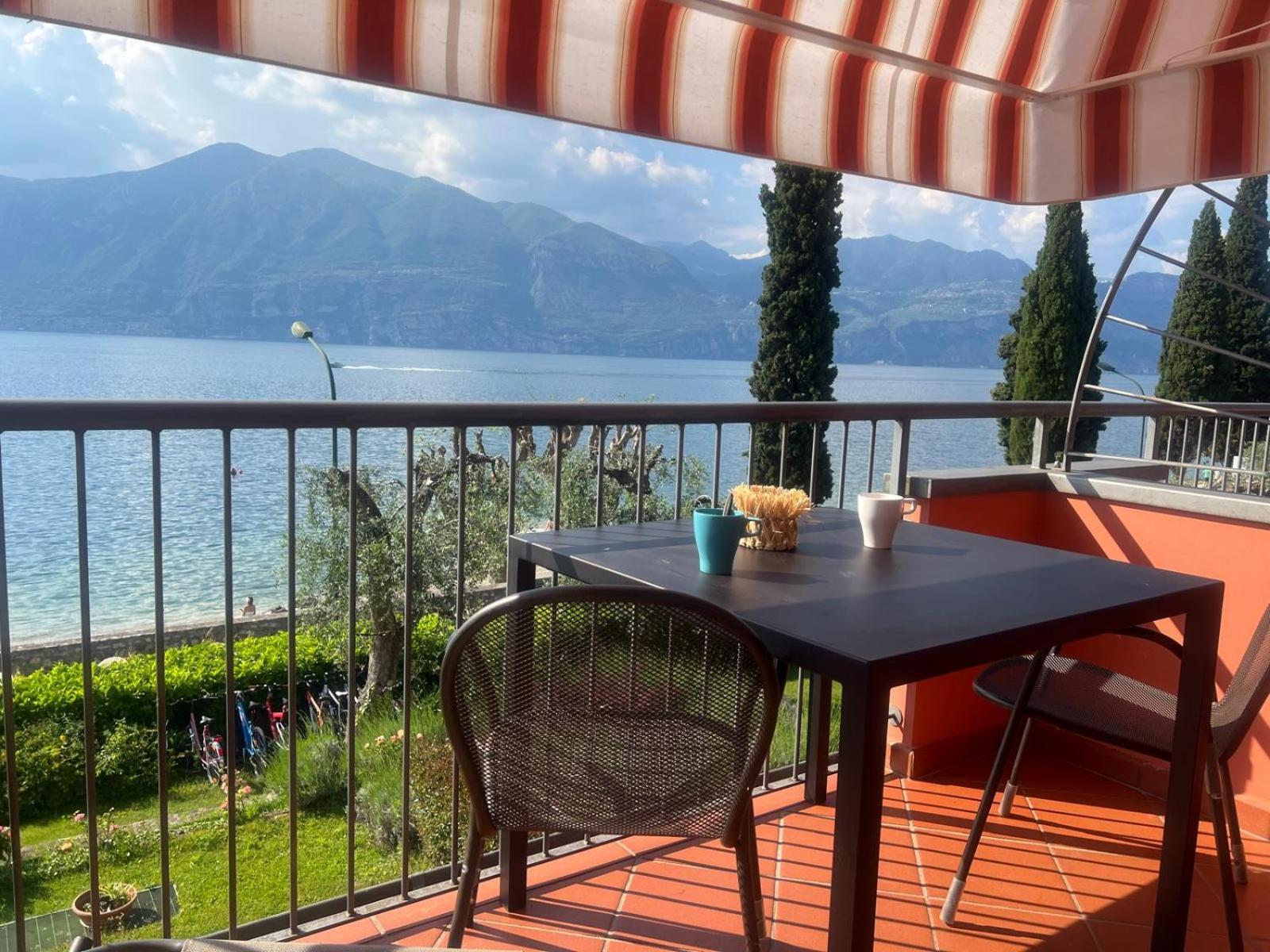 Residence Villa Al Lido Brenzone sul Garda Exteriör bild