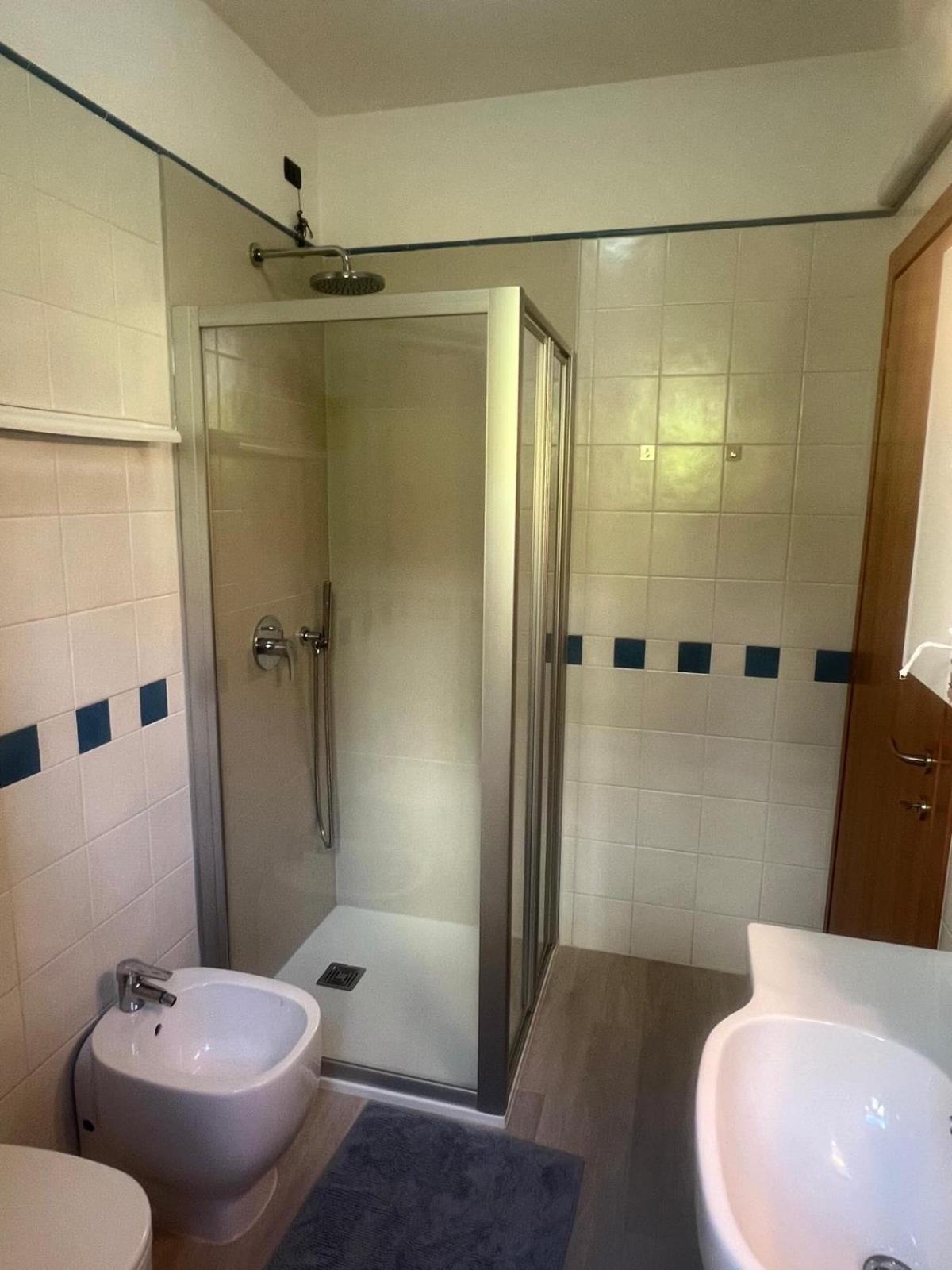 Residence Villa Al Lido Brenzone sul Garda Exteriör bild