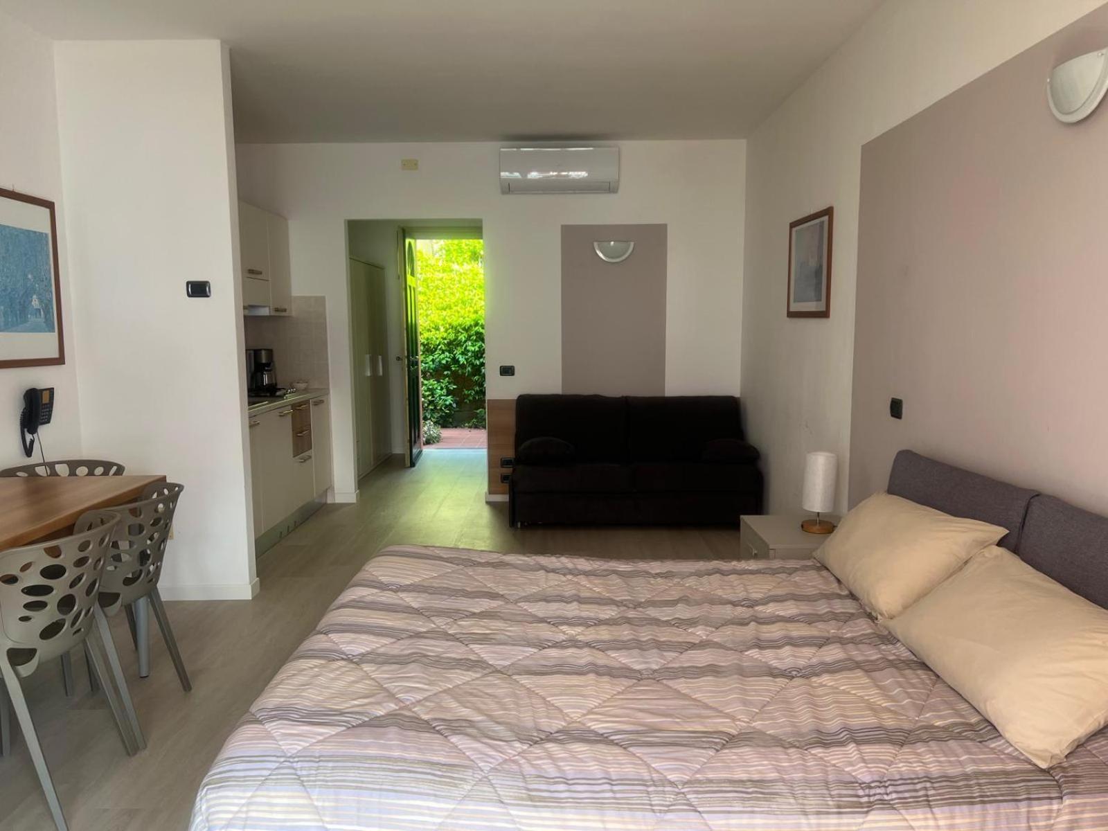 Residence Villa Al Lido Brenzone sul Garda Exteriör bild